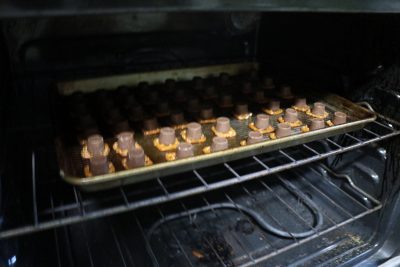 Cookie tray in oven